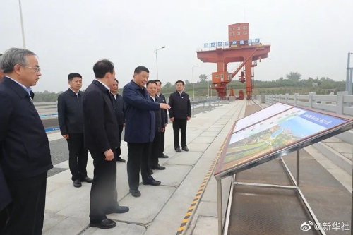 楚雄习近平在南阳市淅川县考察南水北调工程